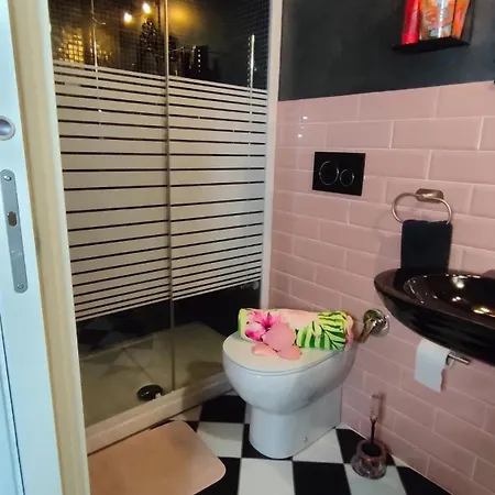 Secret Apartment *